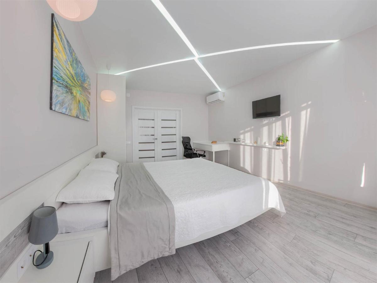 3-room Avalon Apartment