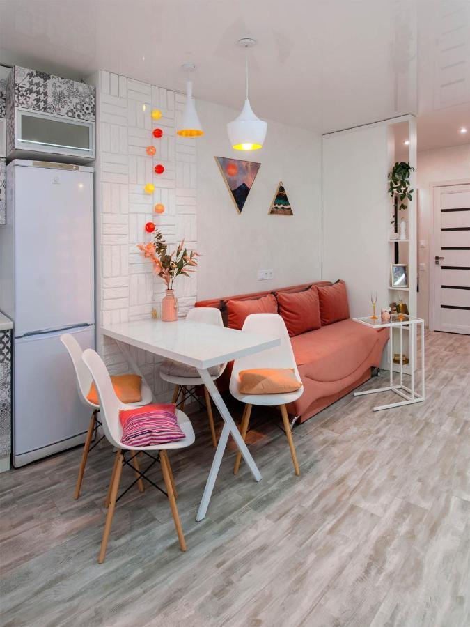 3-room Avalon *