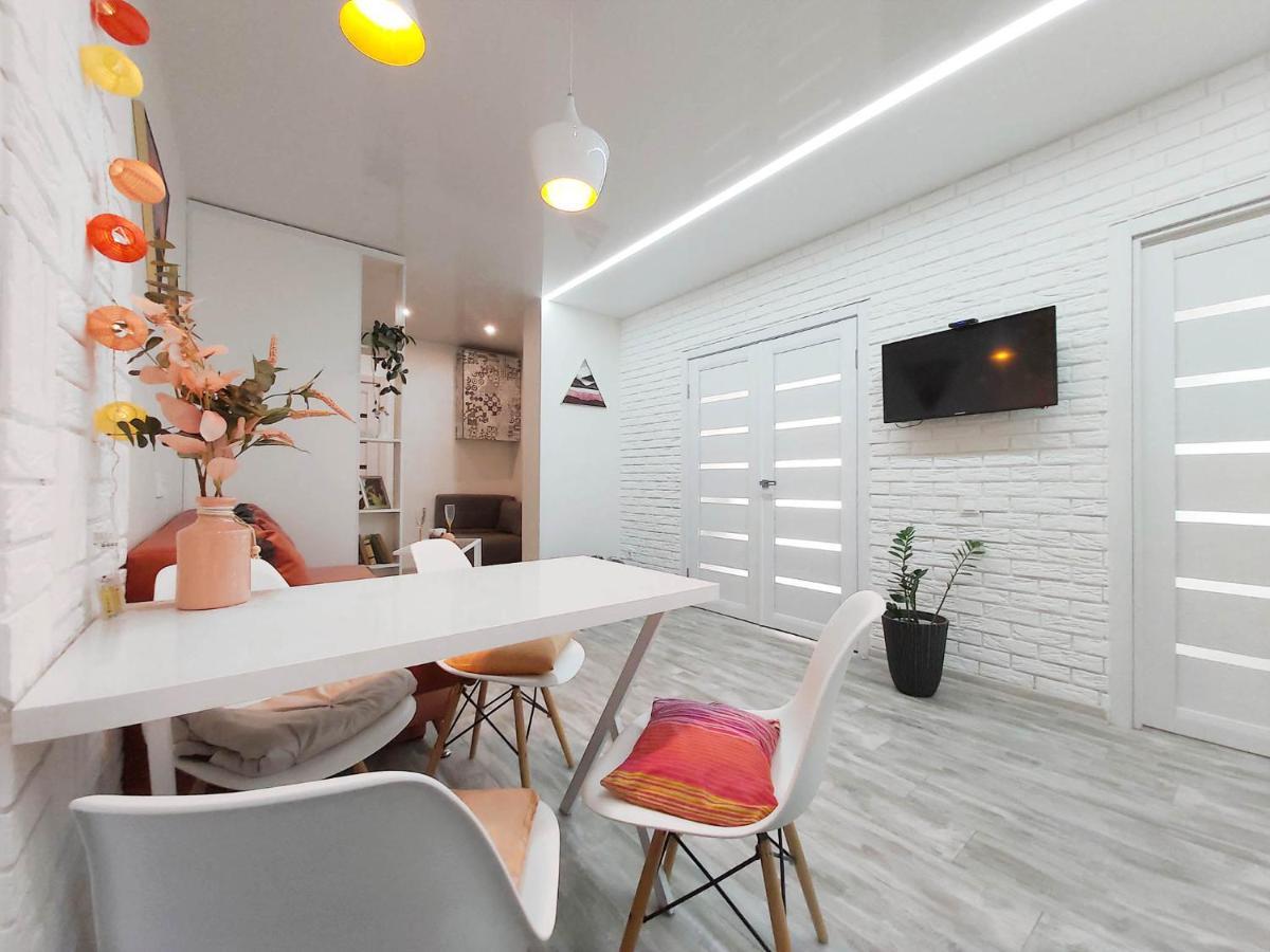3-room Avalon Lviv
